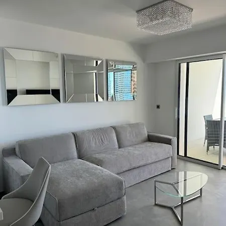Daire Luxury Sea-view 1 Bedroom , Monaco Border Roquebrune-Cap-Martin